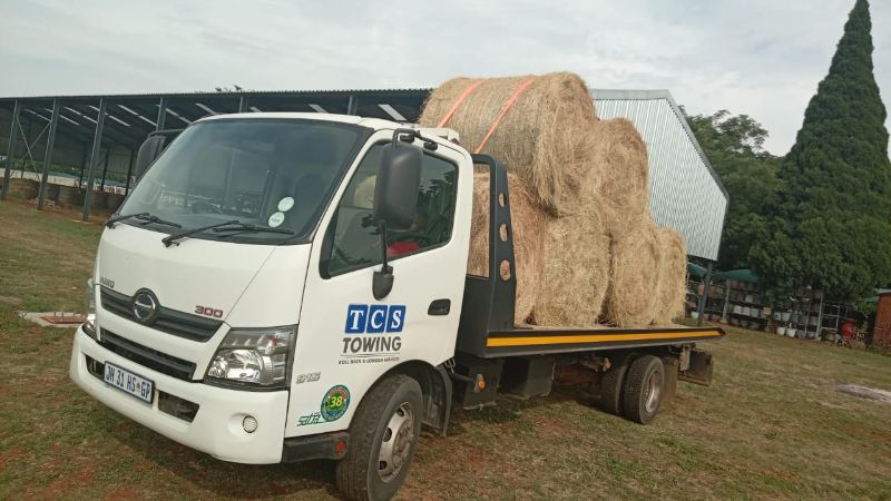 Baled hay — secure strapping and transport nationwide